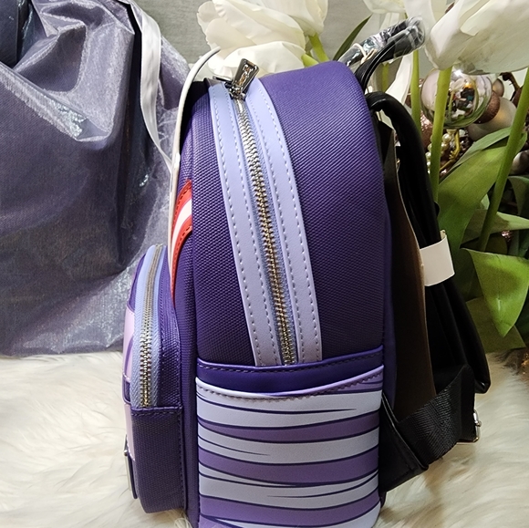 Asajj Ventress Loungefly Mini Backpack  new - Picture 4 of 9